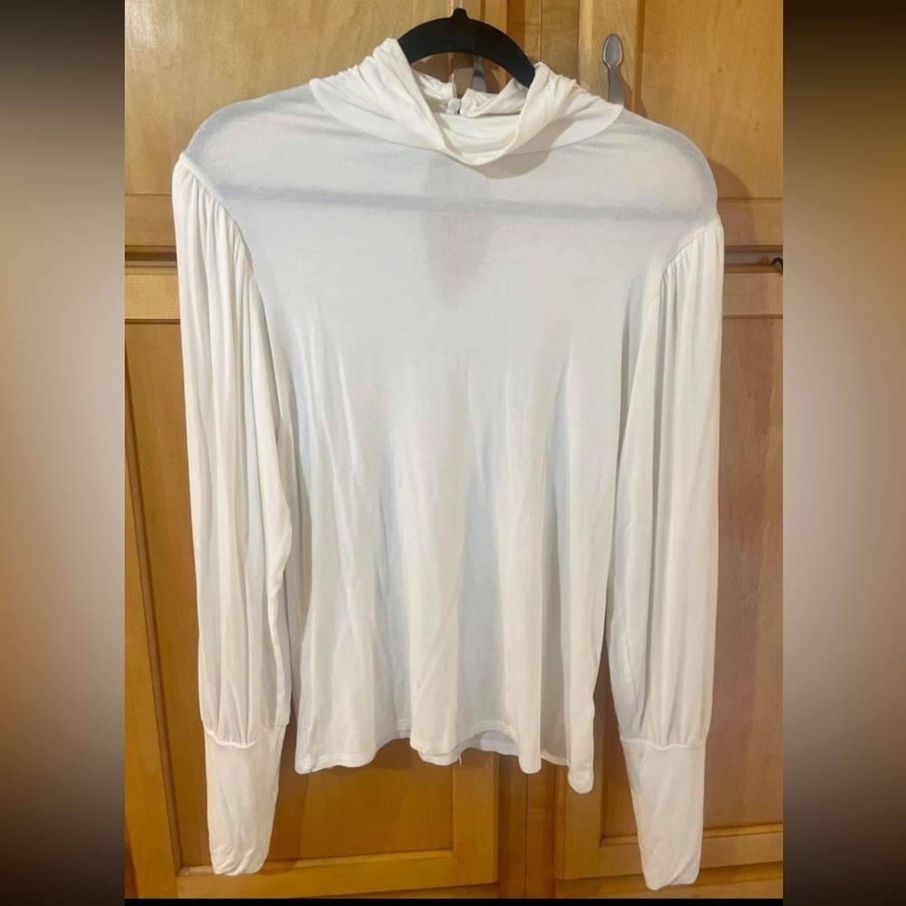 Venus Lantern Sleeve Shirt Size L